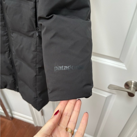 Patagonia women’s winter jacket - great condition, size xs - Picture 5 of 5